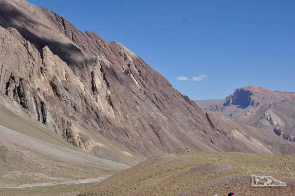 A bela região de Confluencia, metade do caminho para se chegar à base do Aconcágua, região de Mendoza, a oeste da Argentina